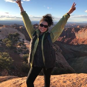 Meet your Posher, Isabel